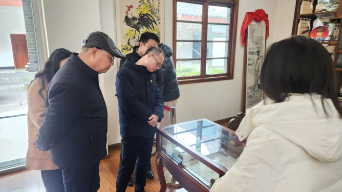 81efca58de193298d0729e292893715